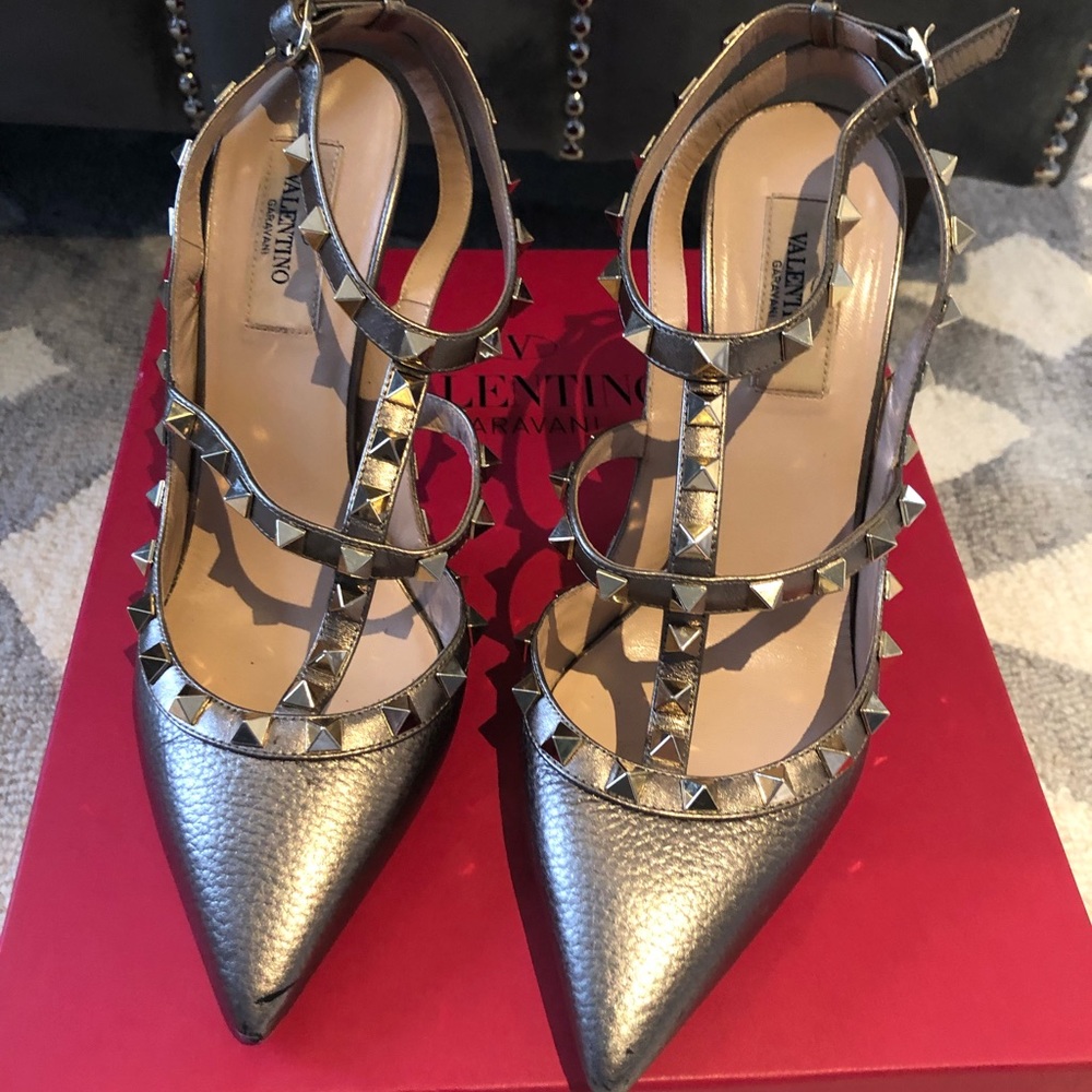 Valentino Rockstud Heels size 38